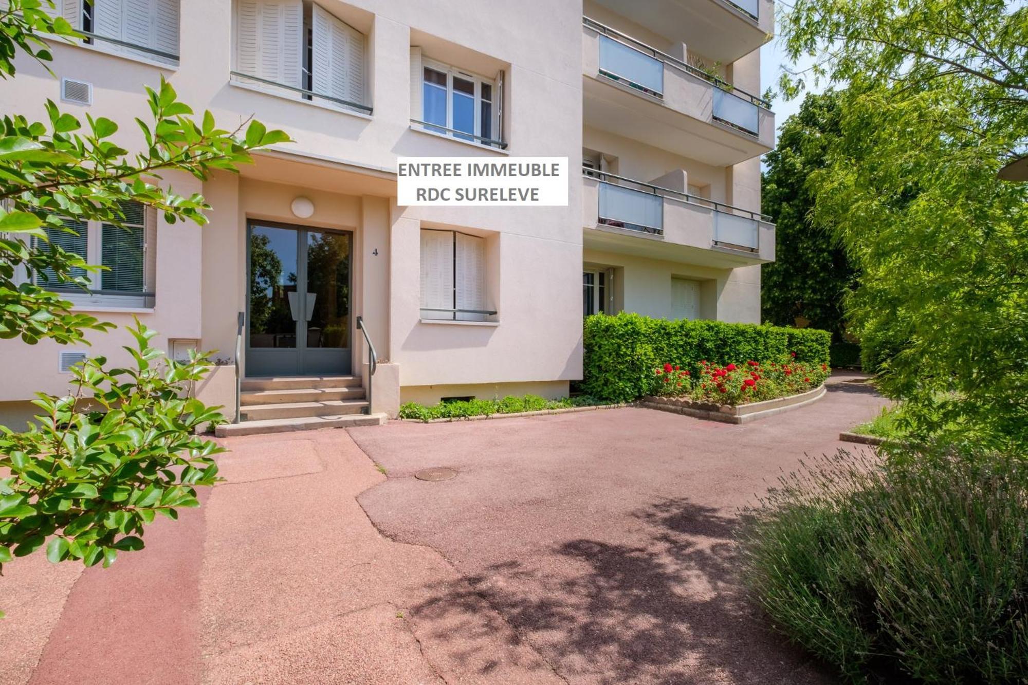 Appart 3 Suites-Chaque Suite Avec Sdo Wc Privatifs - Cuisine Commune Tassin-la-Demi-Lune Exterior foto